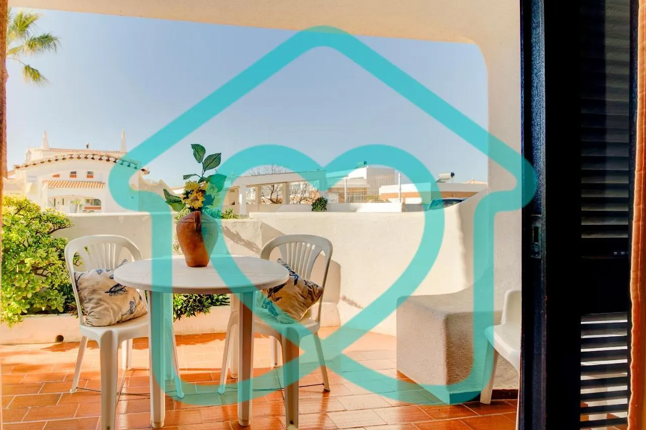 Villas2Go2 Apartments Lisa Albufeira 0*,  Portugal