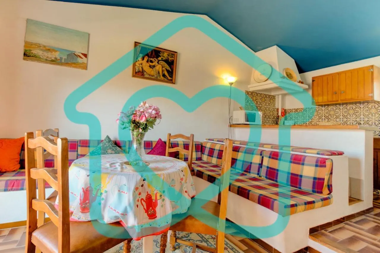 Villas2Go2 Apartments Lisa Albufeira 0*,  Portugal